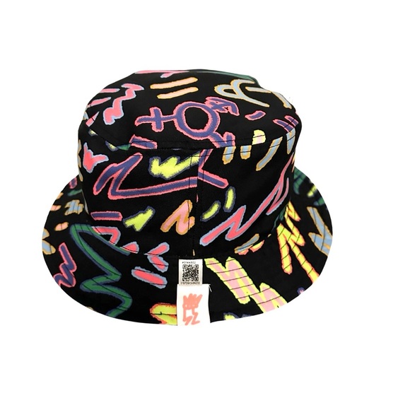 adidas Originals Love Unites Pride Reversible Bucket Hat Black Purple OS - Picture 4 of 7